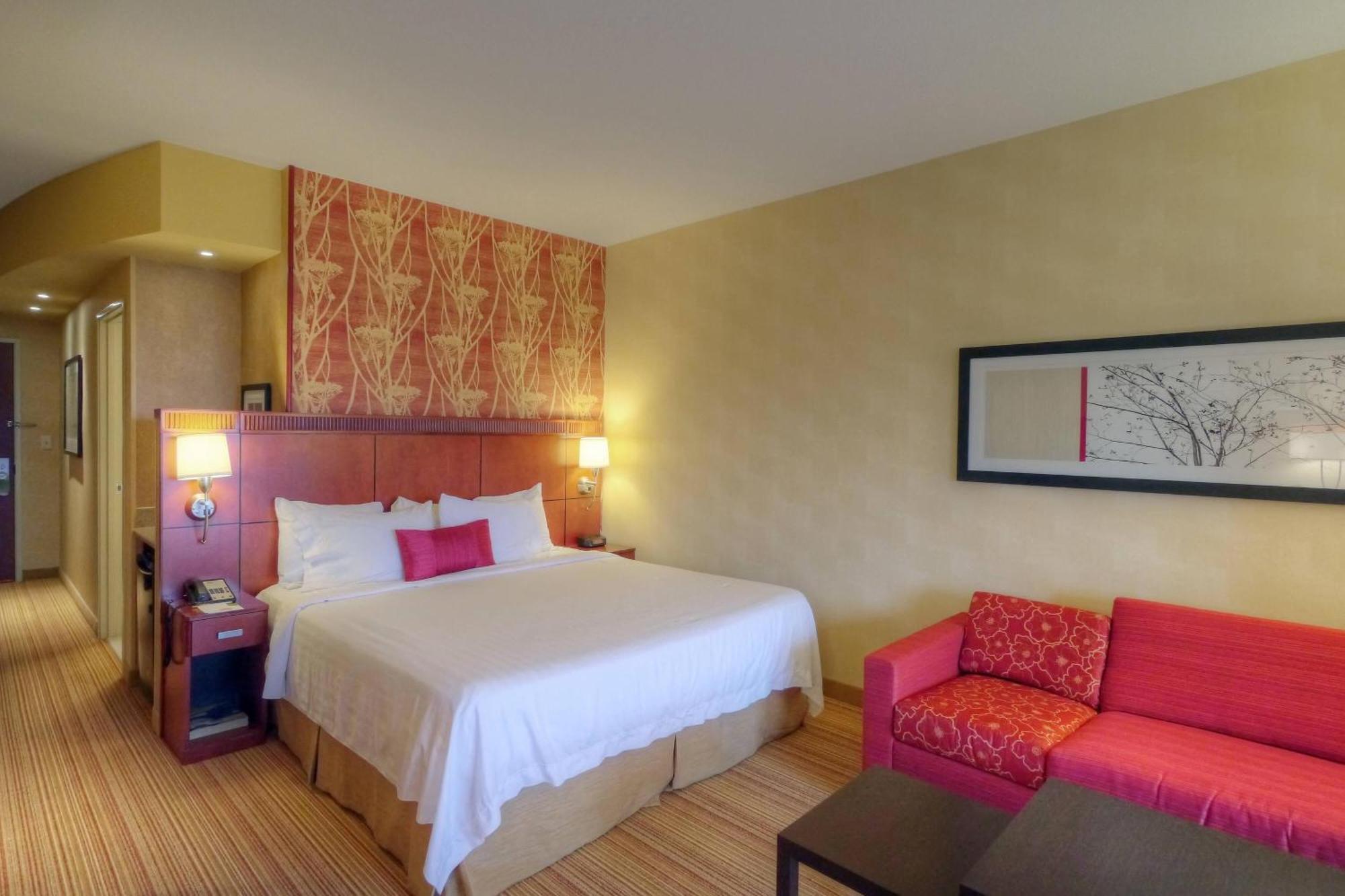 Courtyard Medford Airport Hotel Ngoại thất bức ảnh